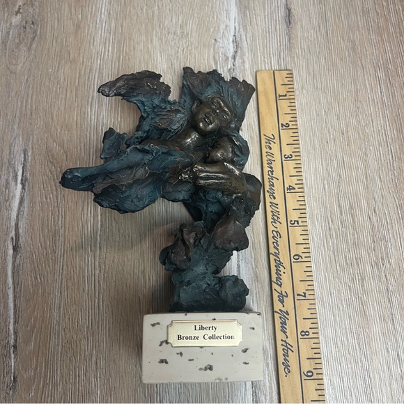 Vintage Liberty Bronze Collection Avery Creations Mother and Child on Stone Base - Picture 10 of 10